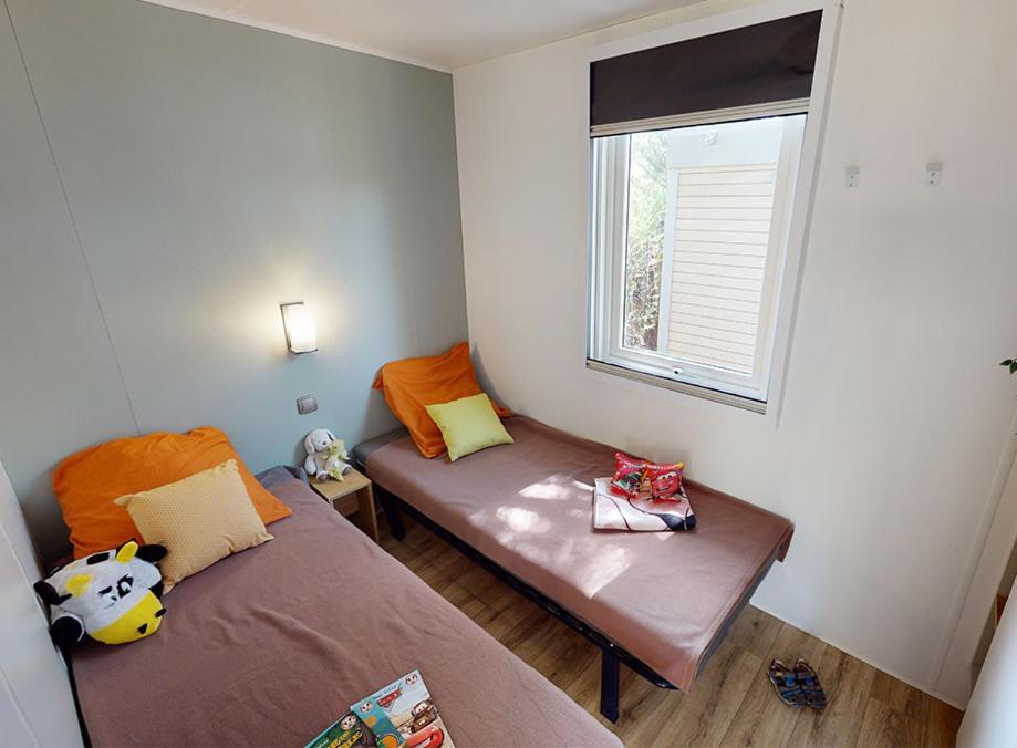 Camping Les Hautes Prairies Lourmarin Εξωτερικό φωτογραφία